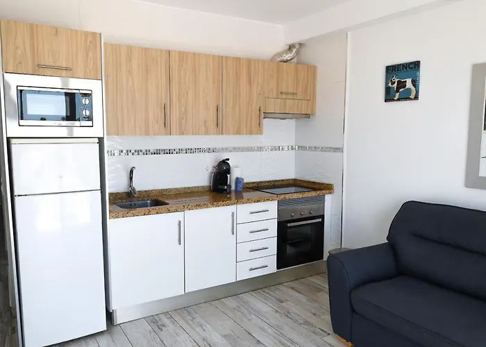 Lovely Sea View Free Wifi